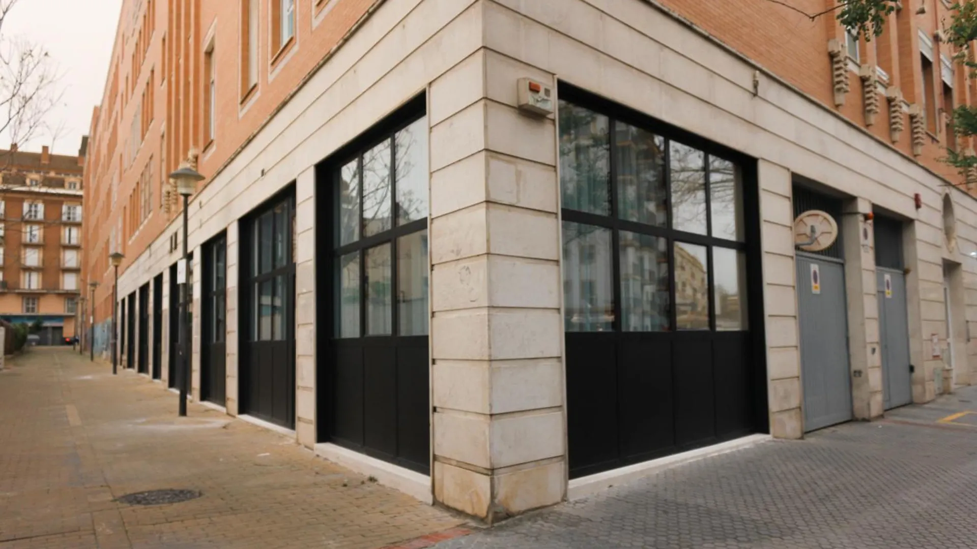 Monkeys Apartments Miraflores Seville Spain