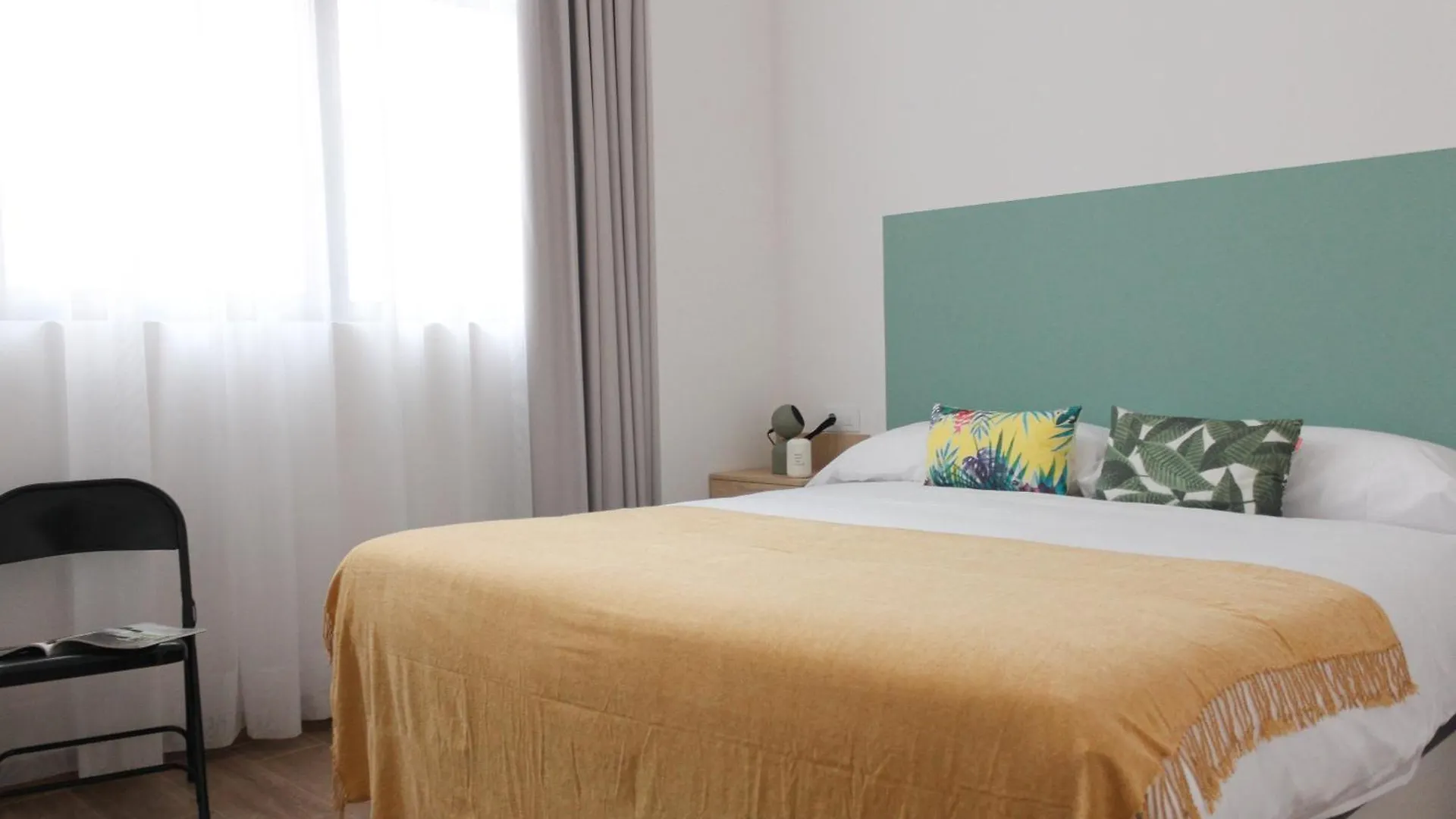 Monkeys Apartments Miraflores Seville 0*,