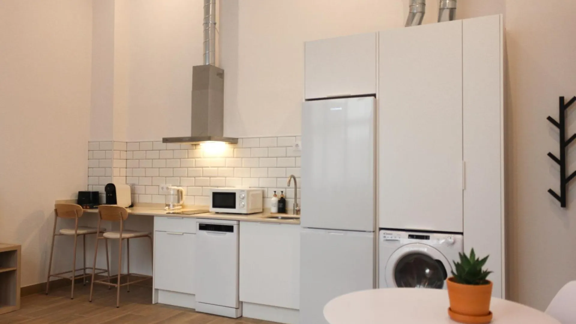 Monkeys Apartments Miraflores Seville