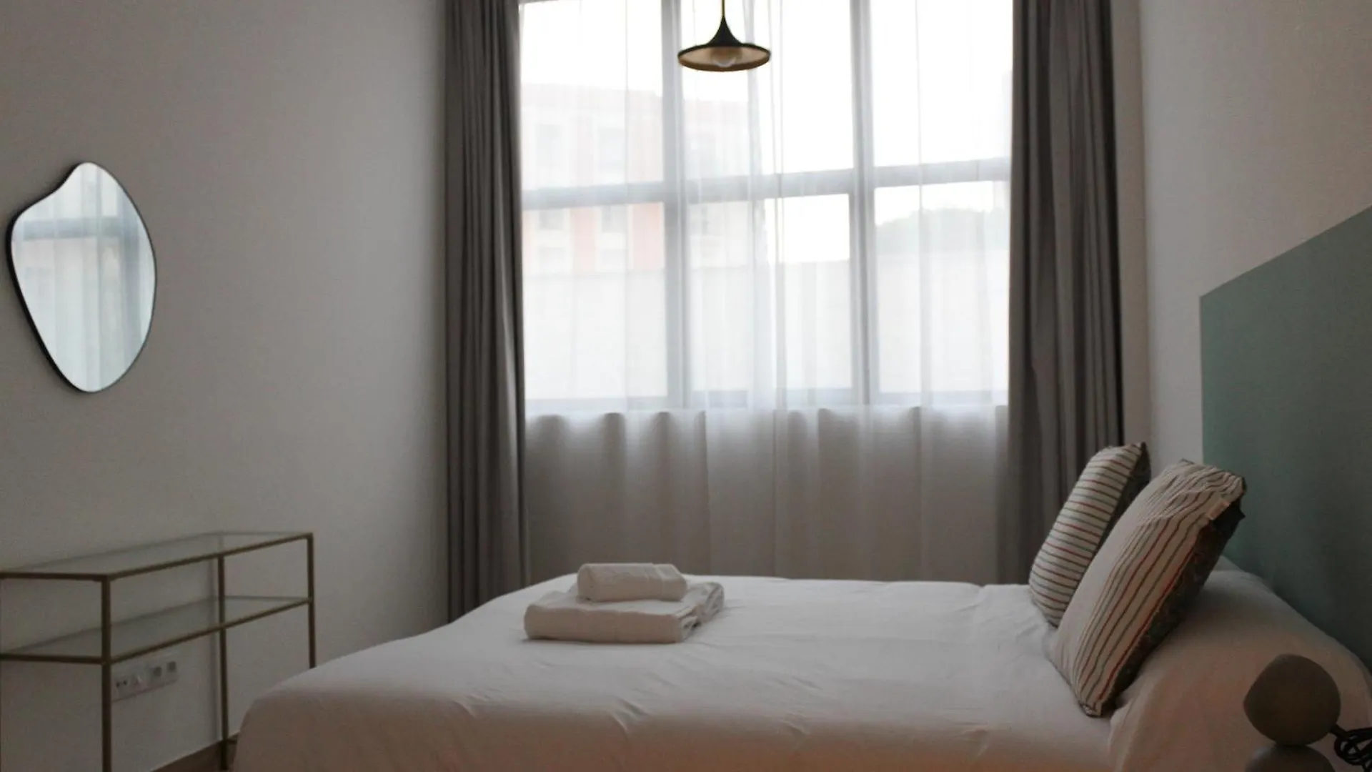 Monkeys Apartments Miraflores Seville